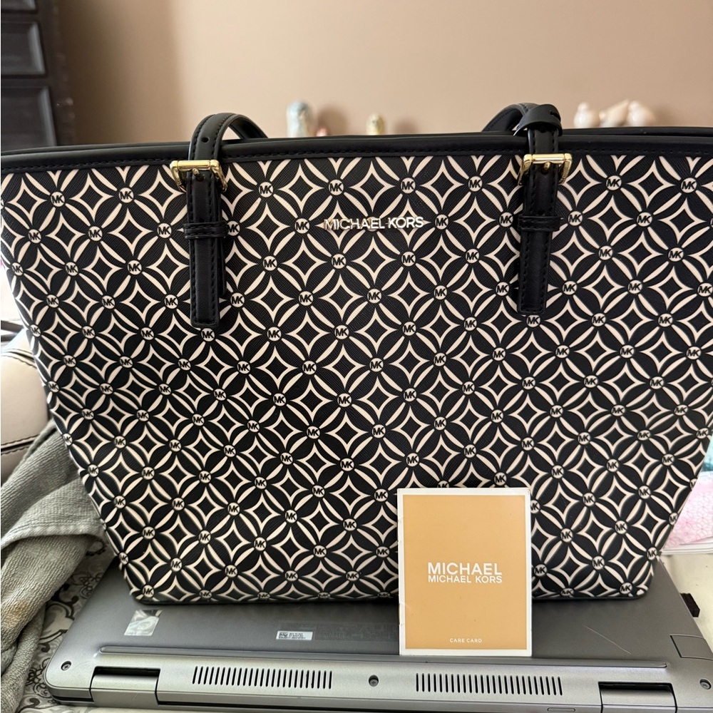 Michael Kors Black and White Geometric Jet Set Tote